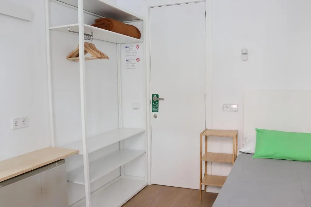 Room, Hostal La Zona, Madrid