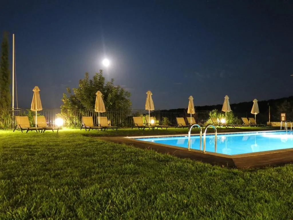 Pool, Katalagari Country Suites, Crete