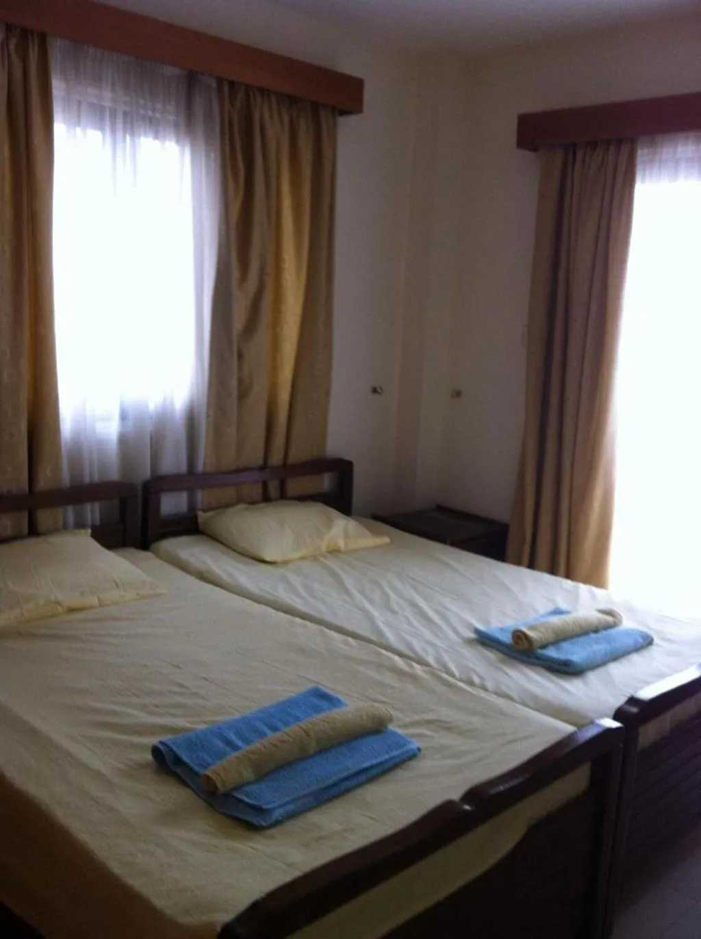 Room, Zakos Court Apartments, Cyprus