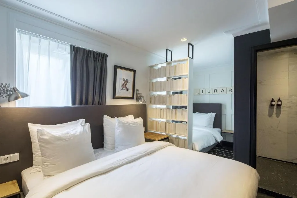 TRIPLE DELUXE TWO BEDS Room, The Highland House, Amsterdam