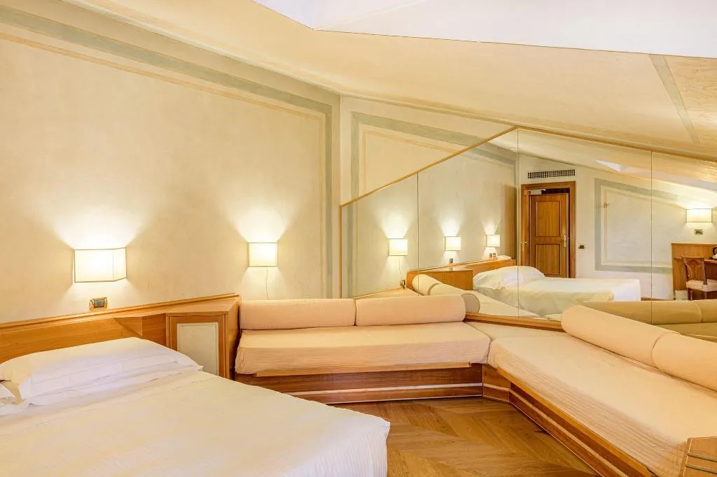 Room, Sant'Anna, Rome