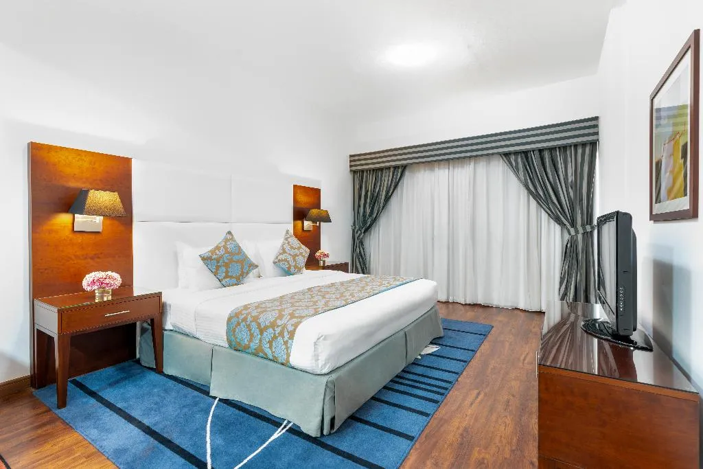 DOUBLE SUPERIOR Room, Golden Sands Hotel & Residences, Dubai
