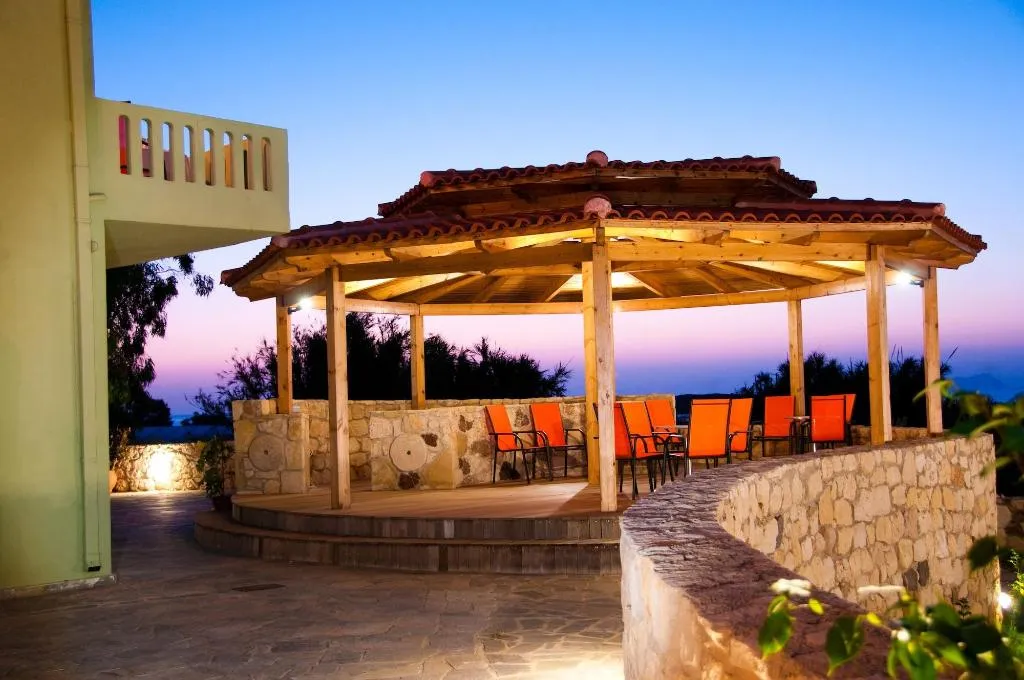 Terrace, Petritos Rooms And Studios, Crete