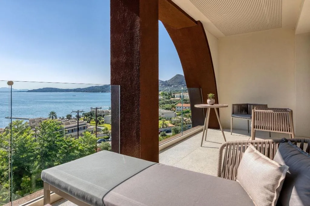 SUITE GRAND Room, Domes Miramare, A Luxury Collection Resort, Corfu, Corfu