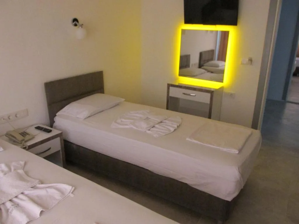 Room, Aysev, Antalya