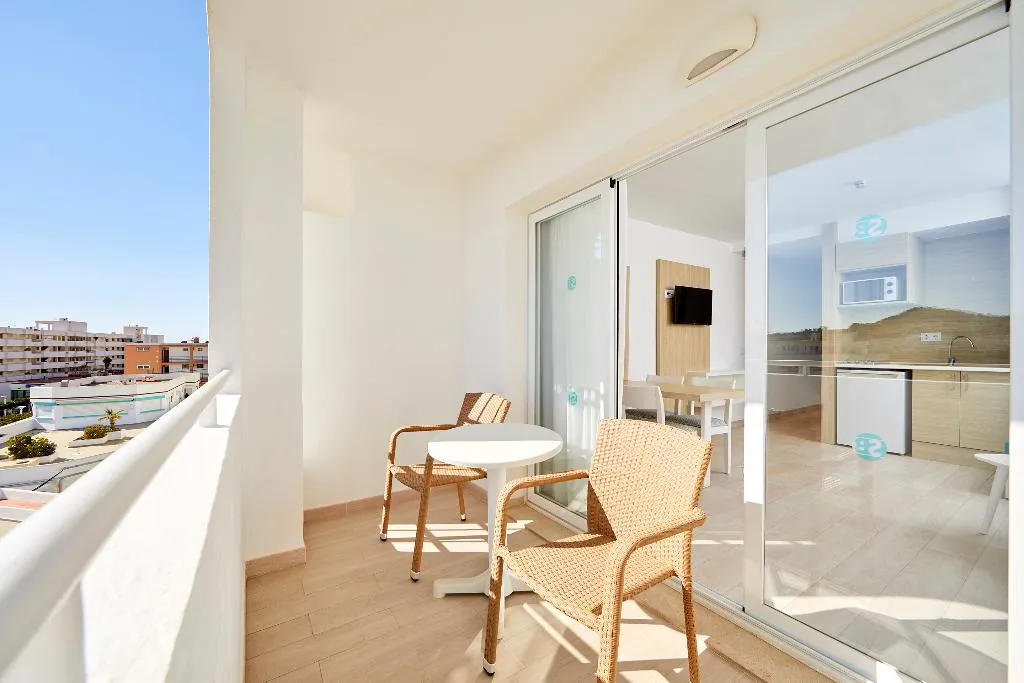 APARTMENT WITH BALCONY Room, Sun Beach, Majorca