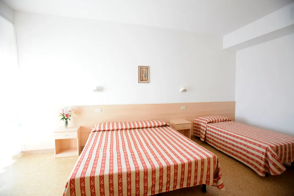 TRIPLE CLASSIC Room, Casa Per Ferie Opera Nascimbeni, Venice