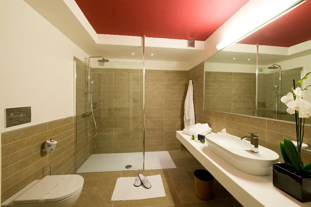 FAMILY ROOM CAPACITY 5 Room, Relais dell Olmo, Perugia