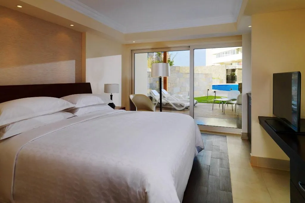 Room, Sheraton Cairo Hotel Towers And Casino, Cairo