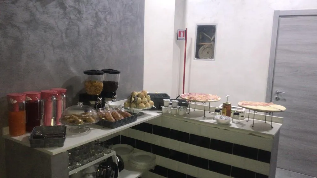 Bar, Poker, Naples