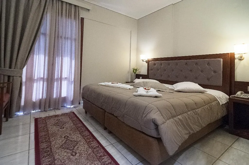 Double or Twin STANDARD Room, Fedriades Delphi, Athens