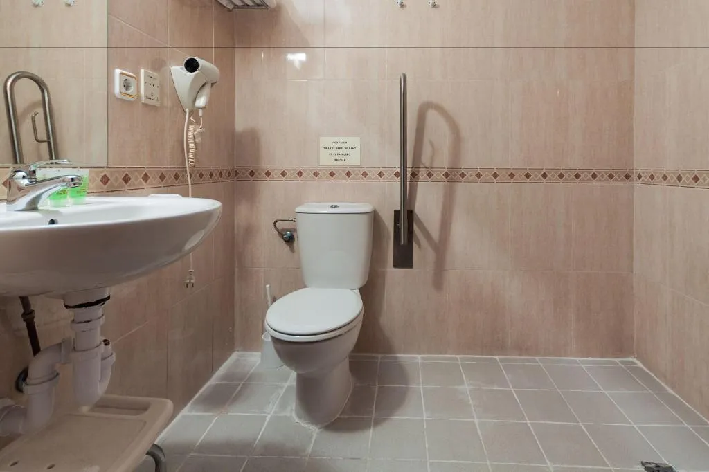 Room, Josefina Hostal, Madrid