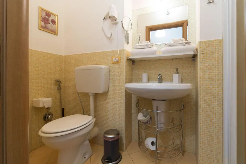 Room, Catania Inn, Catania