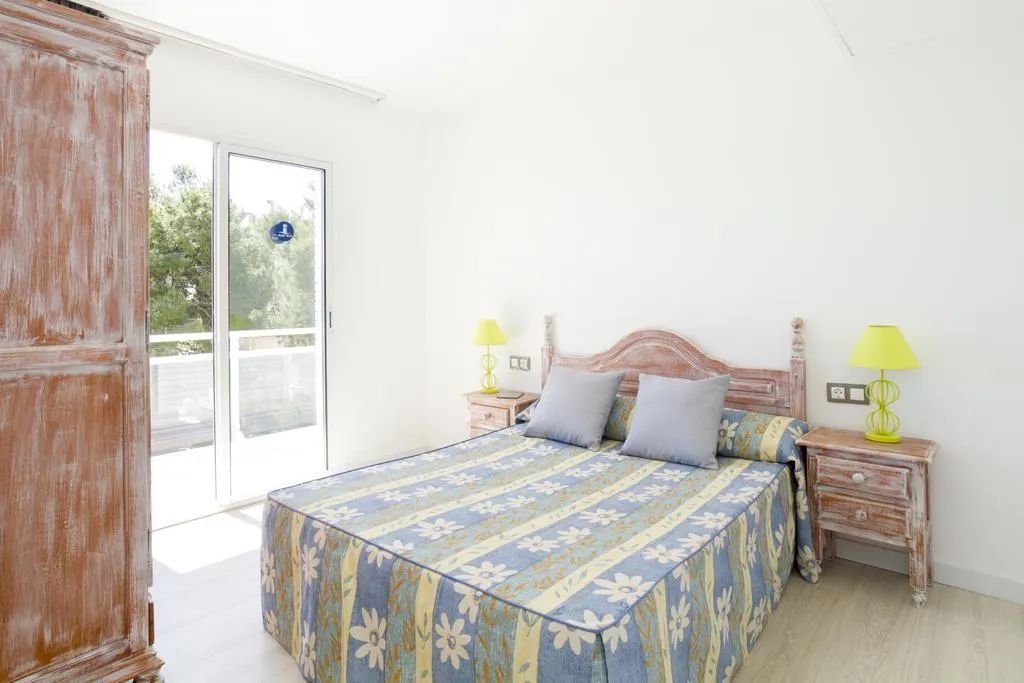 APARTMENT CAPACITY 5 TWO BEDROOMS Room, Aptos Priorat, Costa Dorada