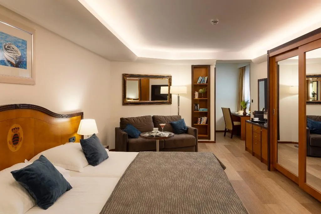 FAMILY ROOM WITH BALCONY Room, Hotel More, Dubrovnik
