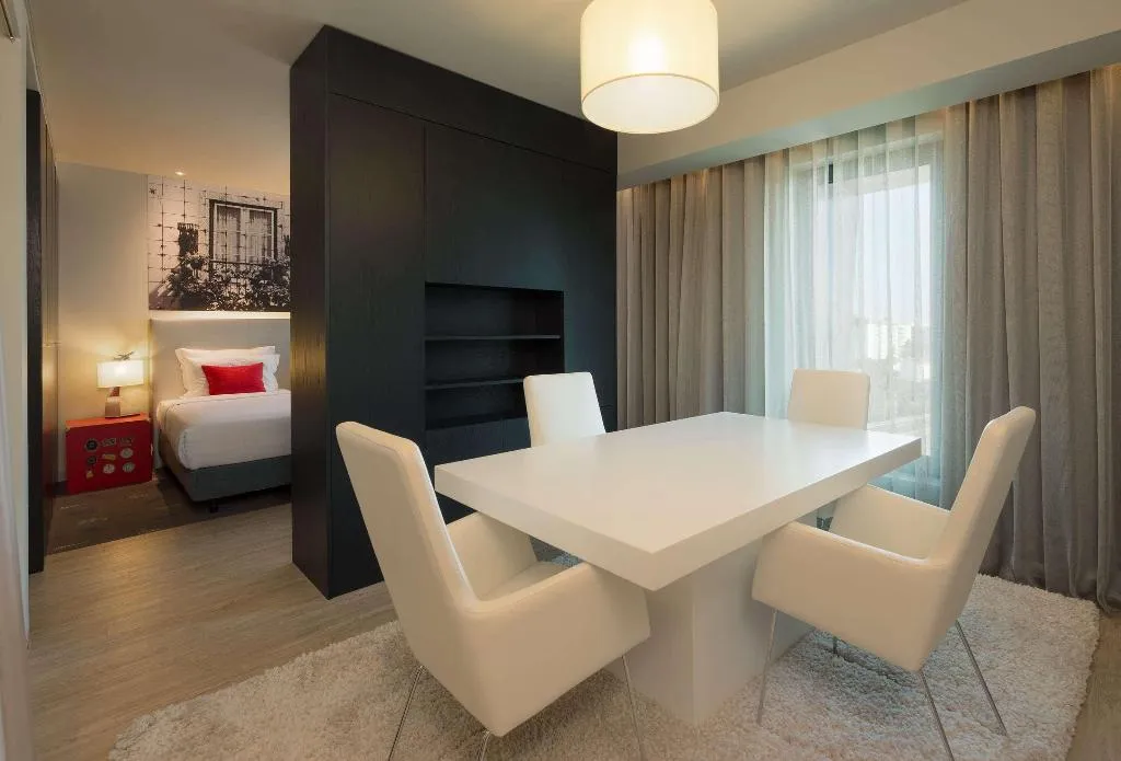 SUITE STANDARD Room, Melia Lisboa Aeroporto, Lisbon