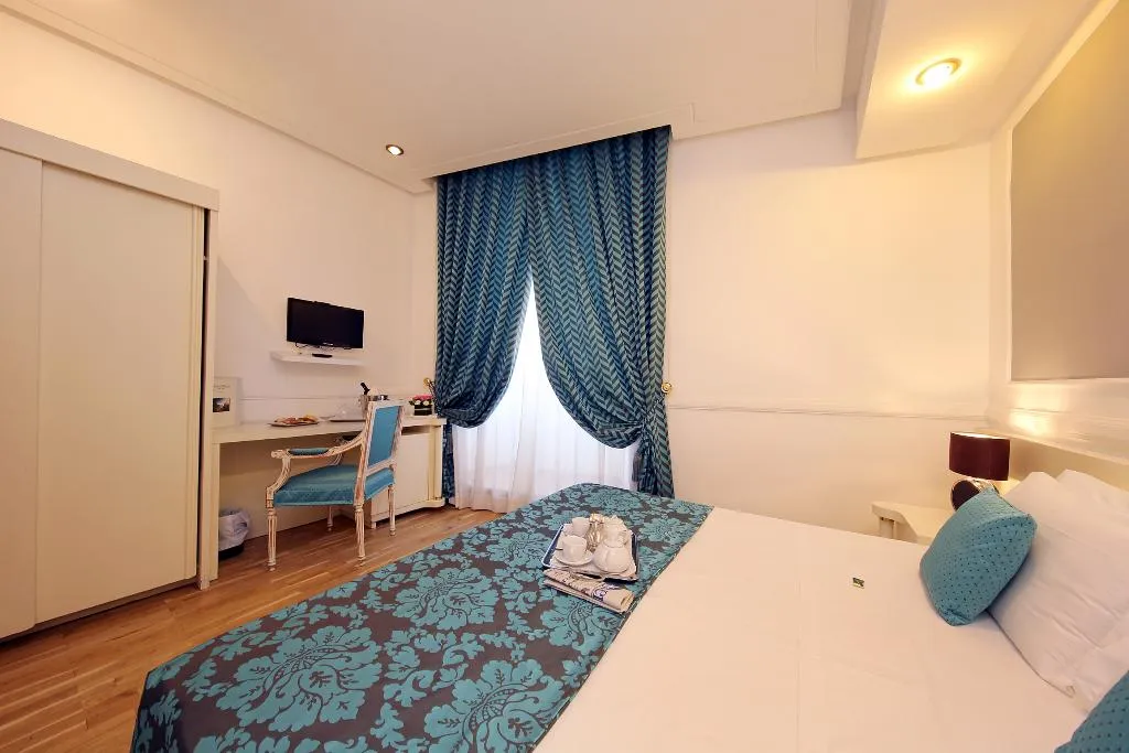 Room, Traiano, Rome
