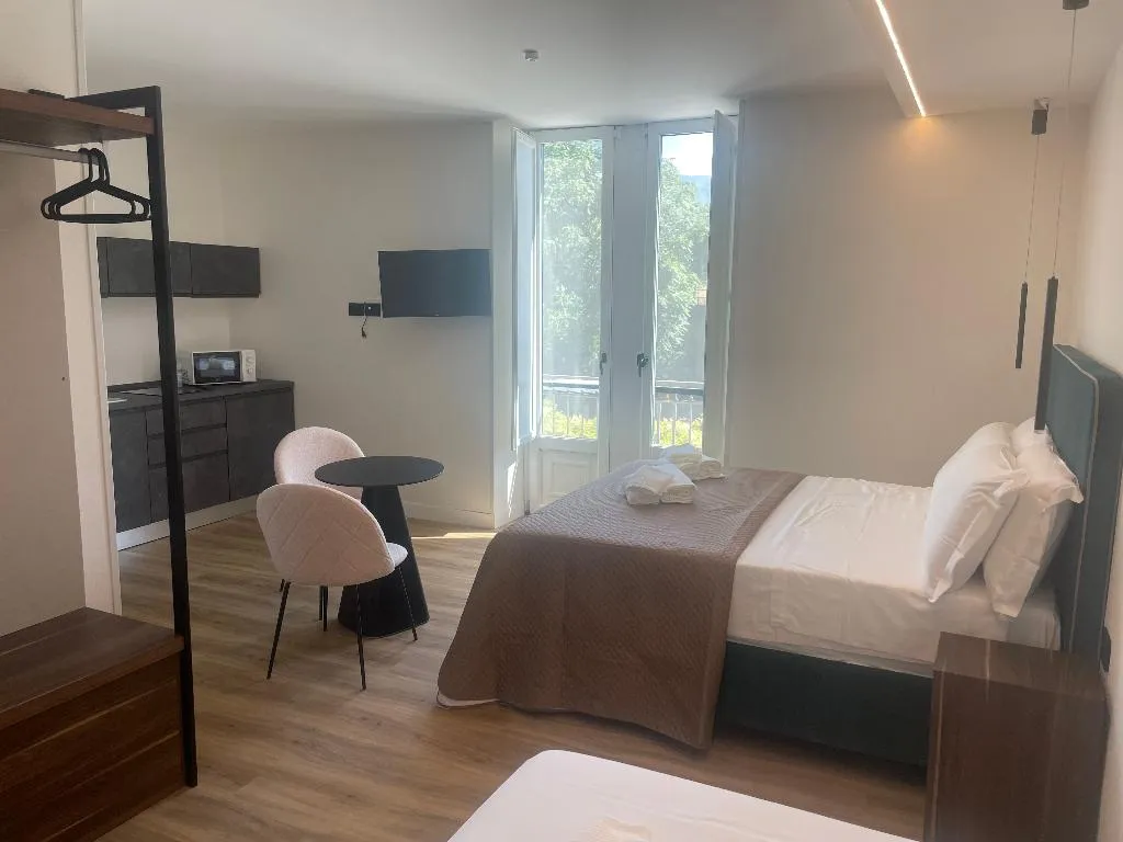 TRIPLE STANDARD Room, Hotel Tesoro Pompeiano, Naples