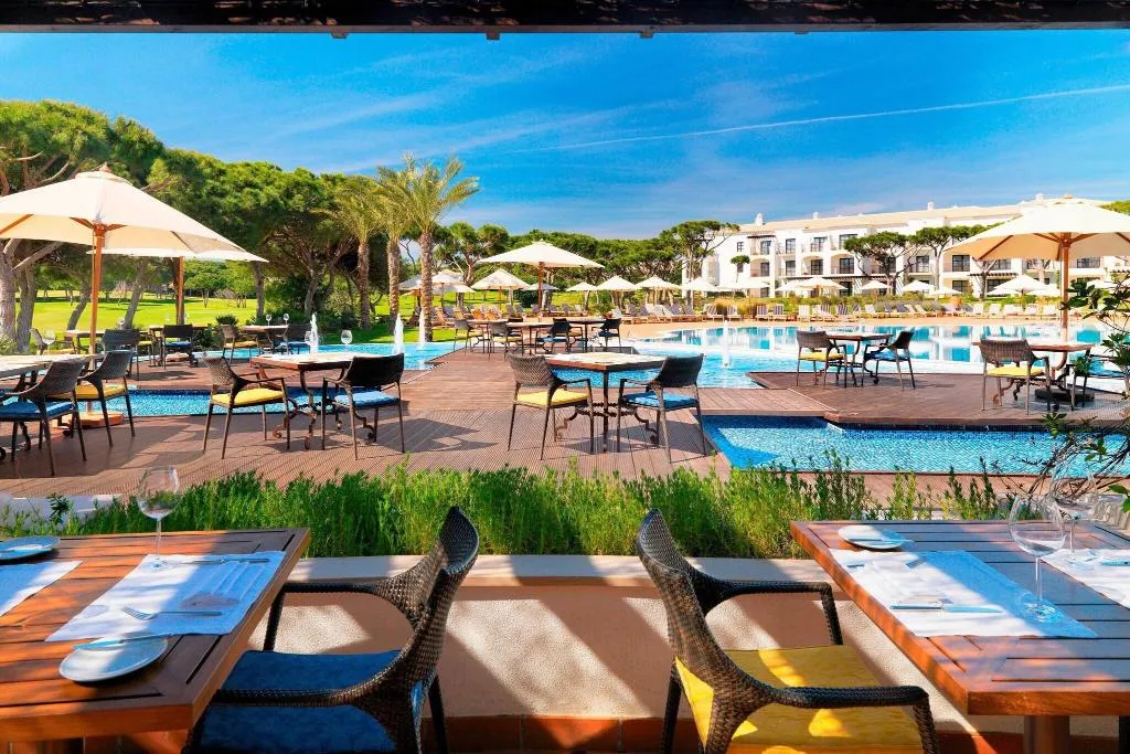 Restaurant, Pine Cliffs Ocean Suites, Algarve