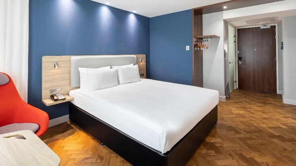DOUBLE CITY VIEW Room, Holiday Inn Express Amsterdam-Sloterdijk Station, Amsterdam