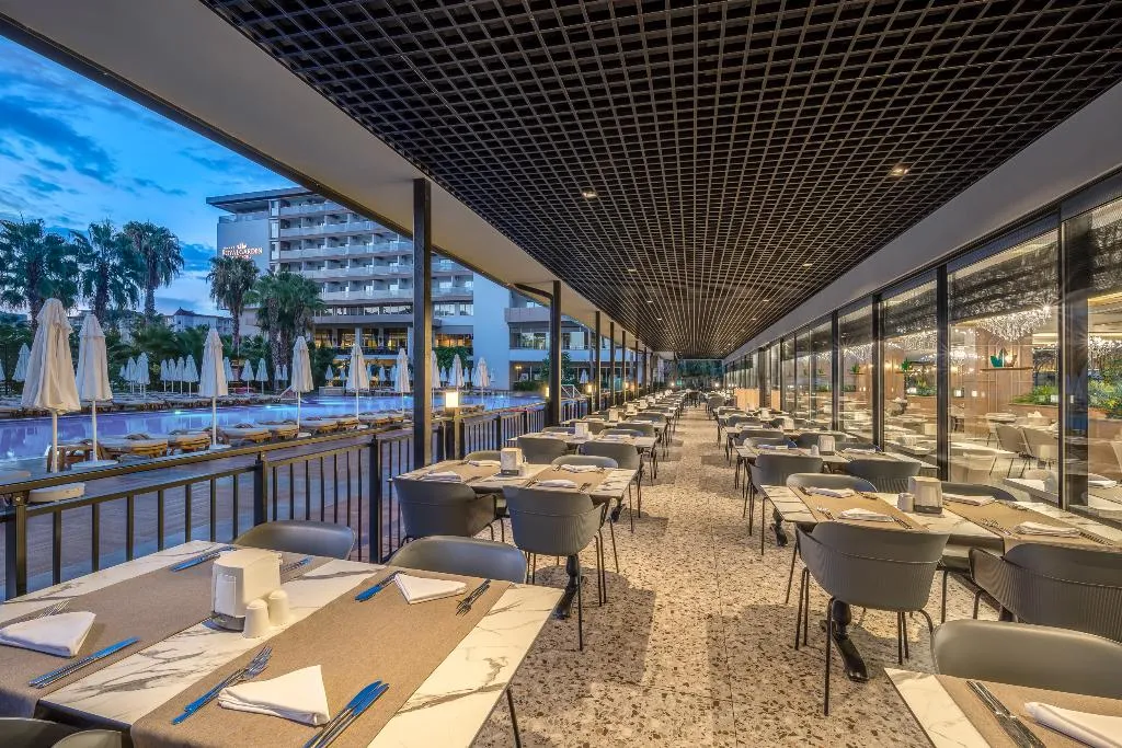 Restaurant, Royal Garden Beach Hotel, Antalya