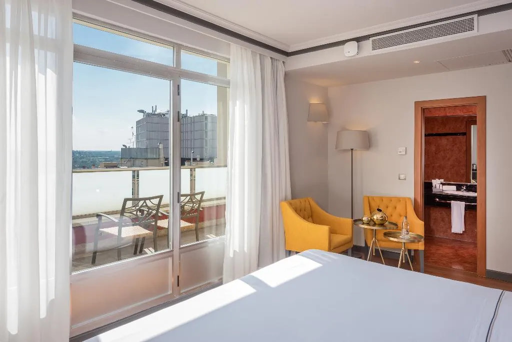 DOUBLE PREMIUM WITH VIEWS Room, Hotel Madrid Plaza de España Affiliated by Meliá, Madrid