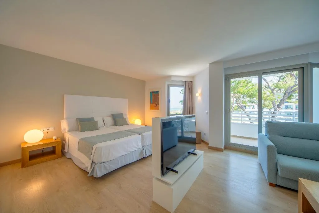 JUNIOR SUITE SIDE SEA VIEW Room, Playa Esperanza Resort, Majorca