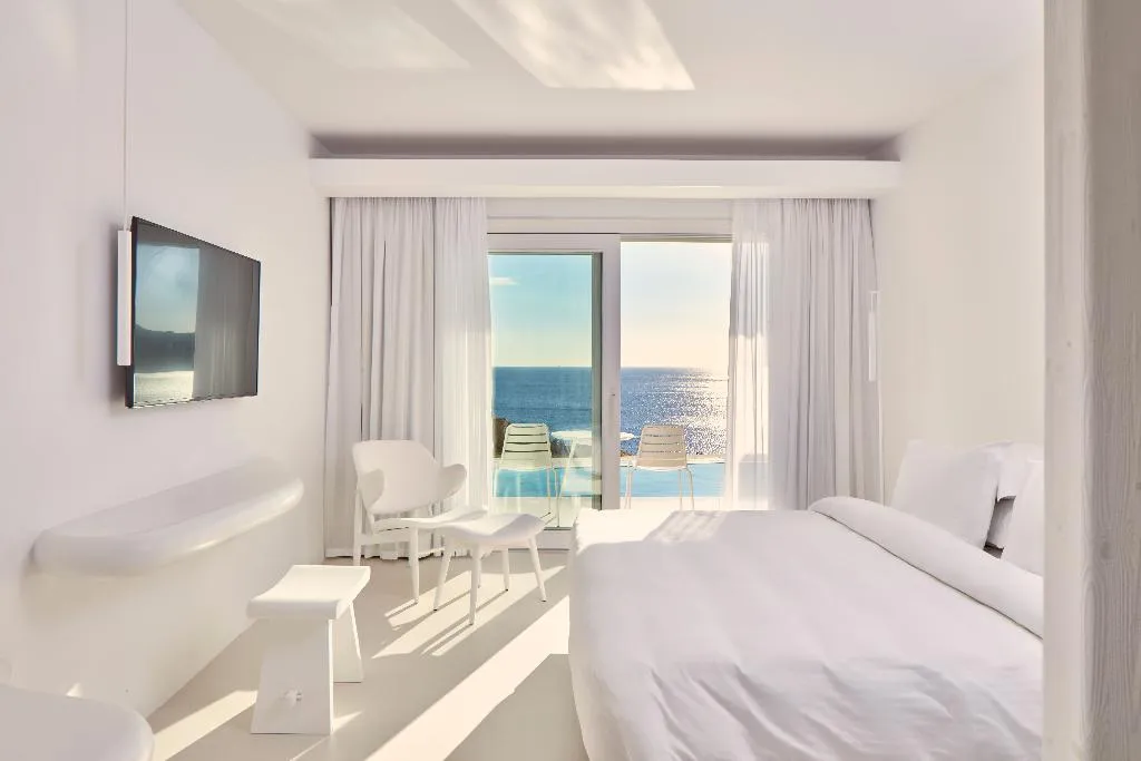 Double or Twin SUPERIOR WITH PRIVATE POOL Room, Myconian Imperial - Leading Hotels of the World, Mykonos