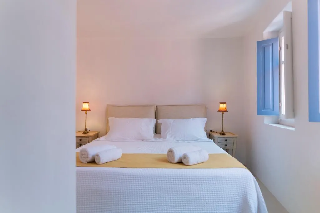 Room, Oia Mansion, Santorini
