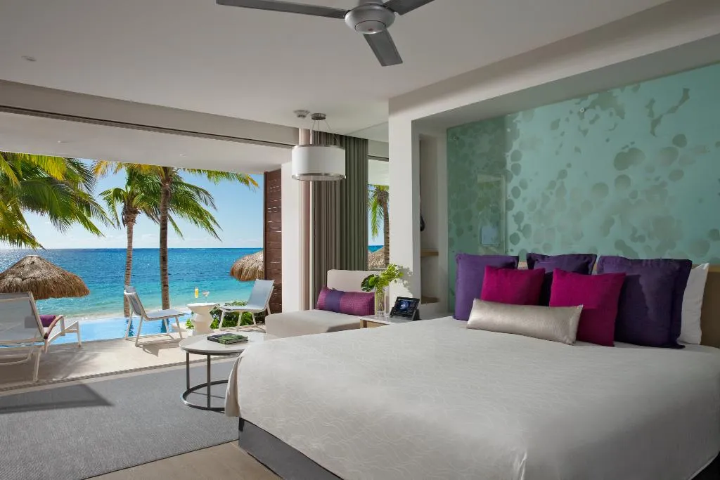 JUNIOR SUITE OCEAN VIEW Room, Breathless Riviera Cancun Resort and Spa, Cancun Area