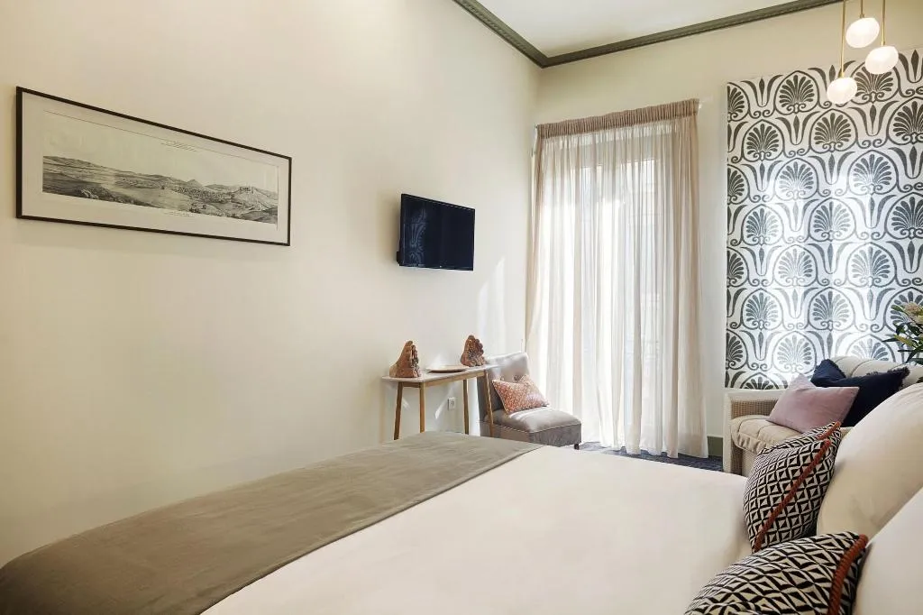 Room, The Frogs Guesthouse, Athens