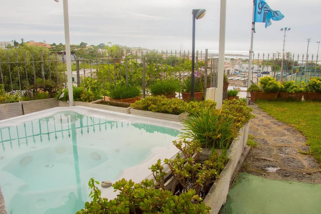 Pool, Hotel Villa Mena, Naples