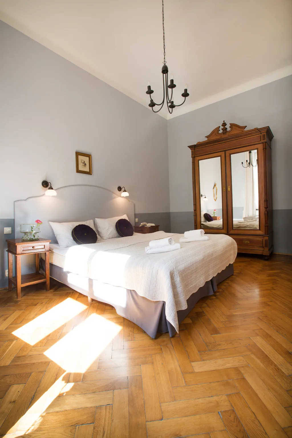APARTMENT CAPACITY 4 ONE BEDROOM Room, Antique Apartments Plac Szczepanski, Krakow