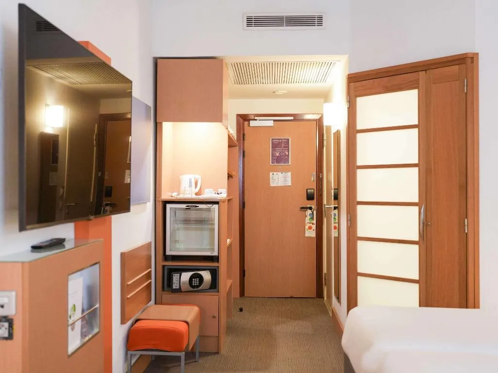 Room, Novotel Tunis, Tunisia