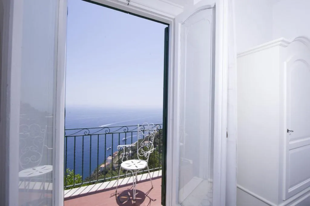 Double or Twin ECONOMY Room, Grand Hotel Excelsior, Naples
