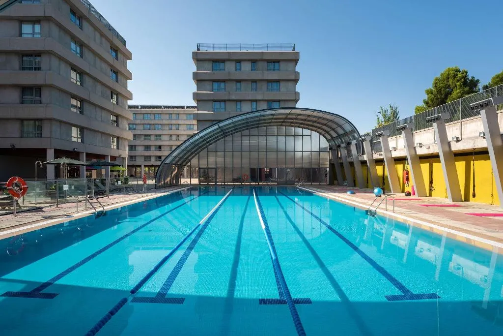Pool, Madrid Airport Suites Affiliated By Melia, Madrid