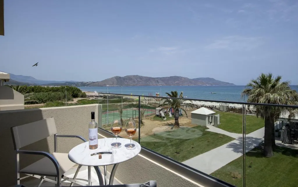 DOUBLE SEA FRONT Room, Vantaris Luxury Beach Resort, Crete