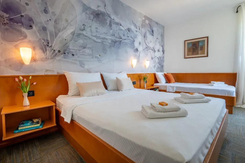 TRIPLE STANDARD Room, Kastil, Split