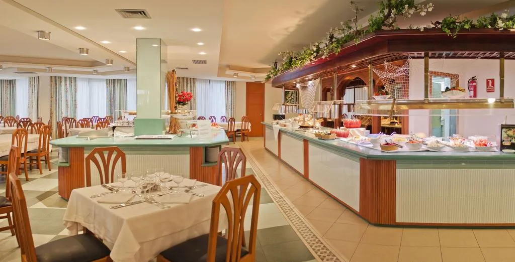Restaurant, TRH Jardin del Mar, Majorca
