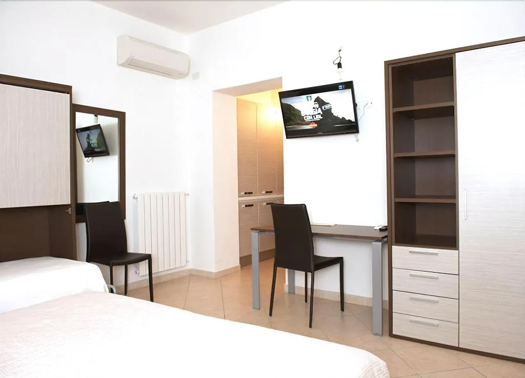 Room, Il Nespolo Fiorito, Olbia