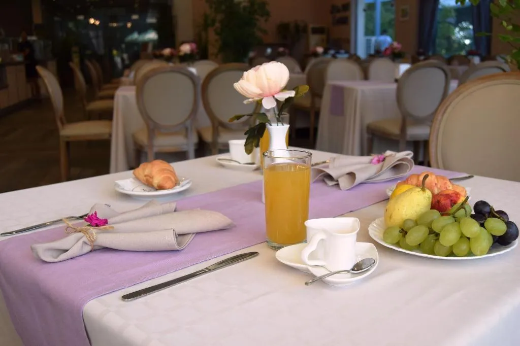 Restaurant, Hotel Sofia - All Inclusive, Varna
