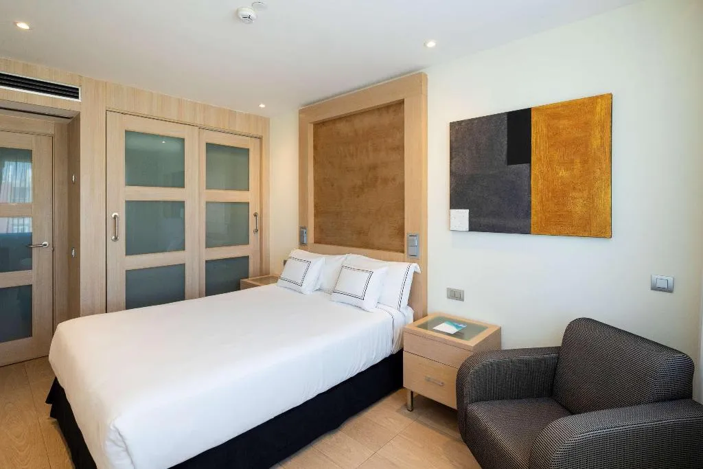 DOUBLE WITH DOUBLE BED Room, Melia Sevilla, Seville