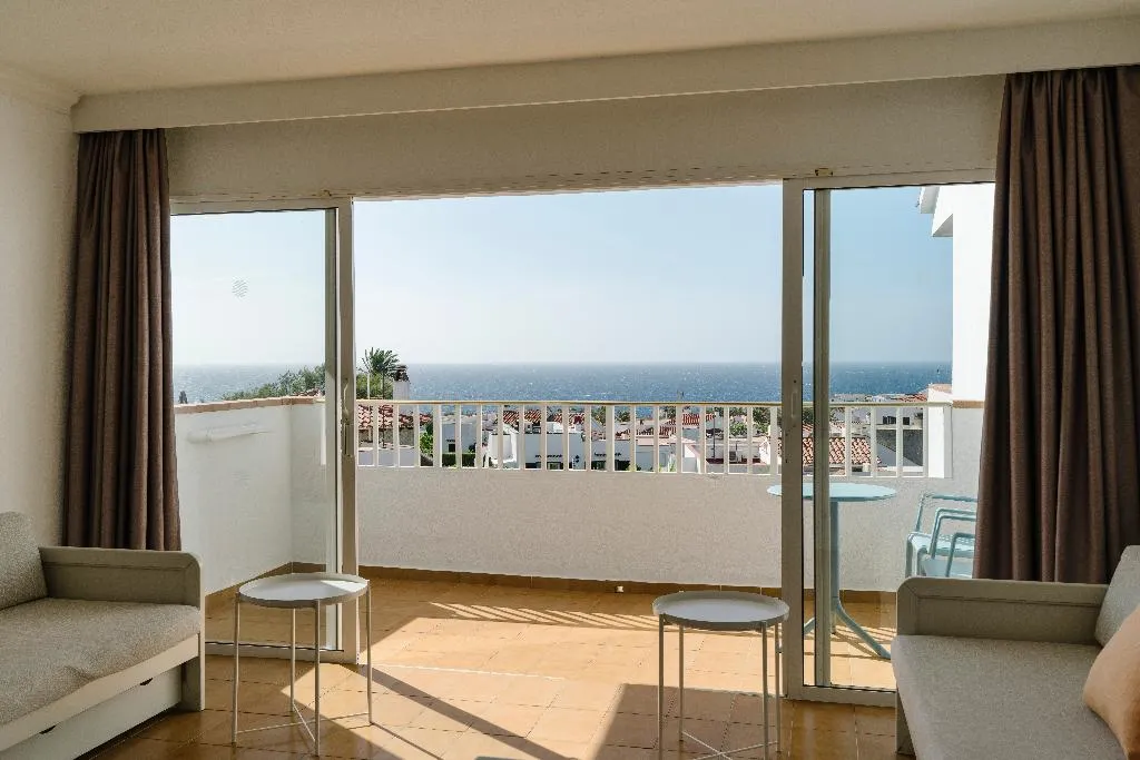 APARTMENT SEA VIEW Room, AluaSun Mediterráneo, Menorca