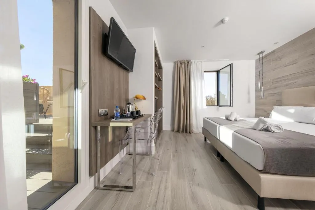 Room, Oasis, Barcelona