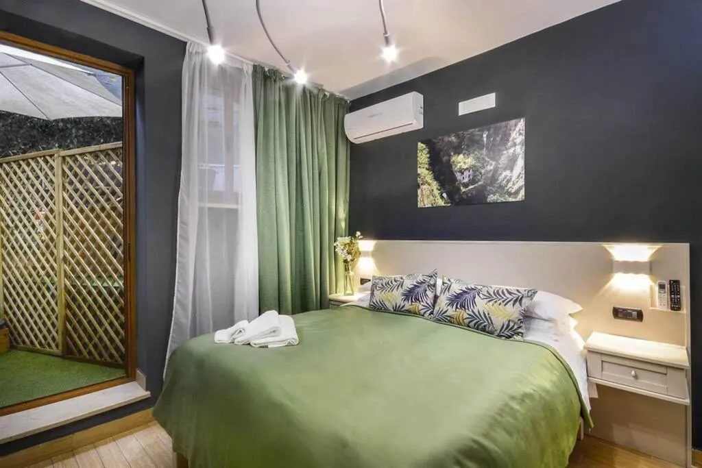 Room, B B Sorrento Queen, Naples