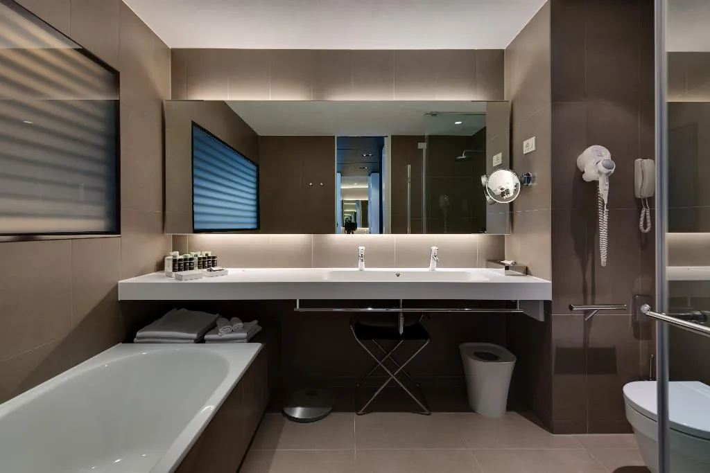 SUITE LUXURY Room, Lone Hotel by Maistra Collection, Istria