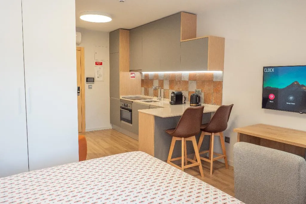 STUDIO STANDARD Room, Ria Centrum - Smart Residence, Porto