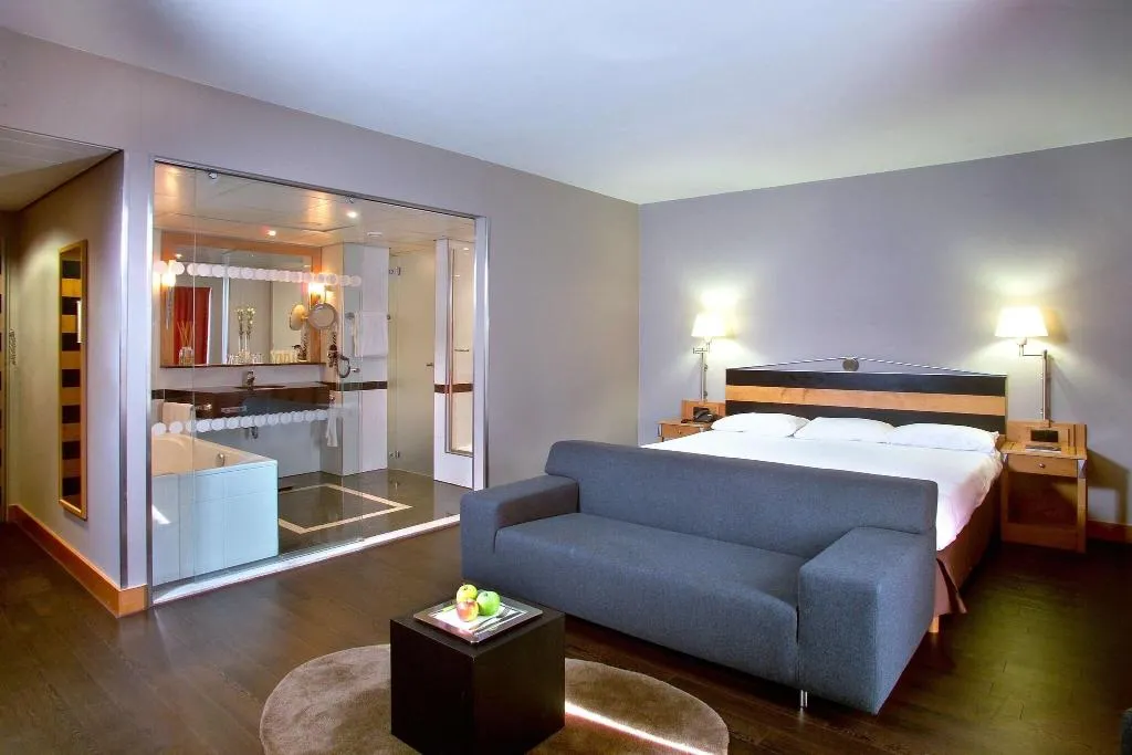 Room, Swissotel Amsterdam, Amsterdam