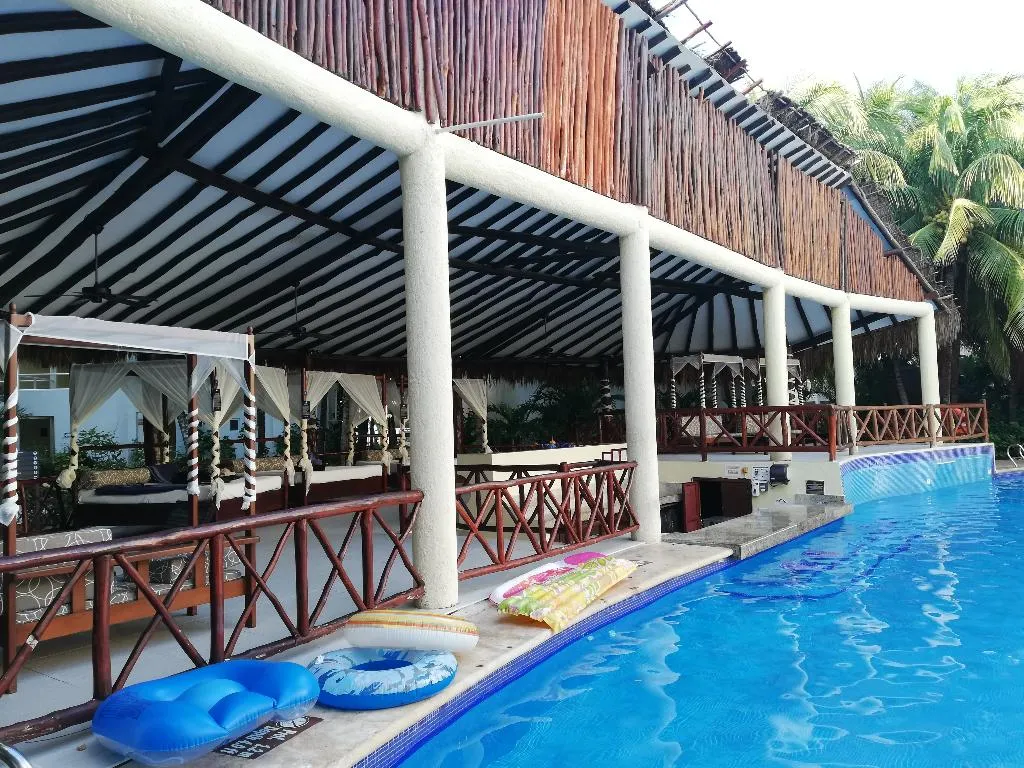 Pool, El Dorado Seaside Palms Spa Resort-All Inclusive, Cancun Area
