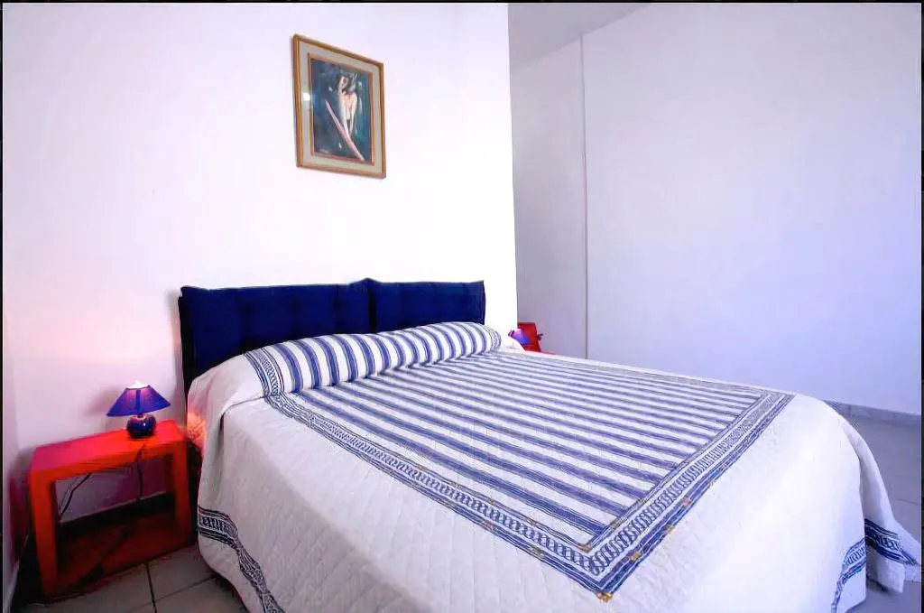 Room, Megaride Santa Lucia, Naples